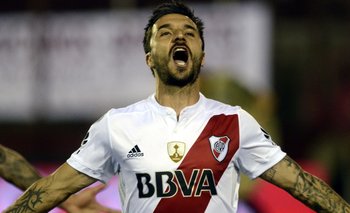 Superliga: River y Racing reanudan la competencia oficial como visitantes