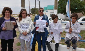 Arroyo Corto se movilizó en contra de la fusión de cursos en las escuelas locales