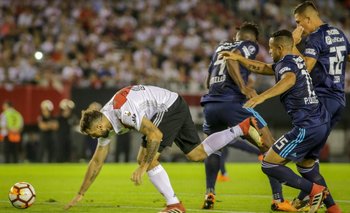 Copa Libertadores: River derrota a Emelec, por 2 a 0, en el segundo tiempo