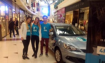 Vení al shopping, conocé el auto que sortea la carrera de La Nueva. y anotate para participar
