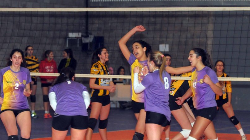 Club Atlético Independiente de Burzaco - VOLEY / MAYORES FEMENINO Este  domingo 20/11 a partir de las 15:00 hs, se estarán jugando las SEMIFINALES  de local! Las chicas se enfrentan a Cañuelas