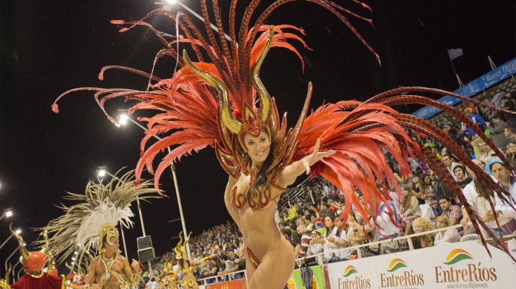 Gualeguaychú: el carnaval recibió más de 50 mil personas el fin de semana  largo