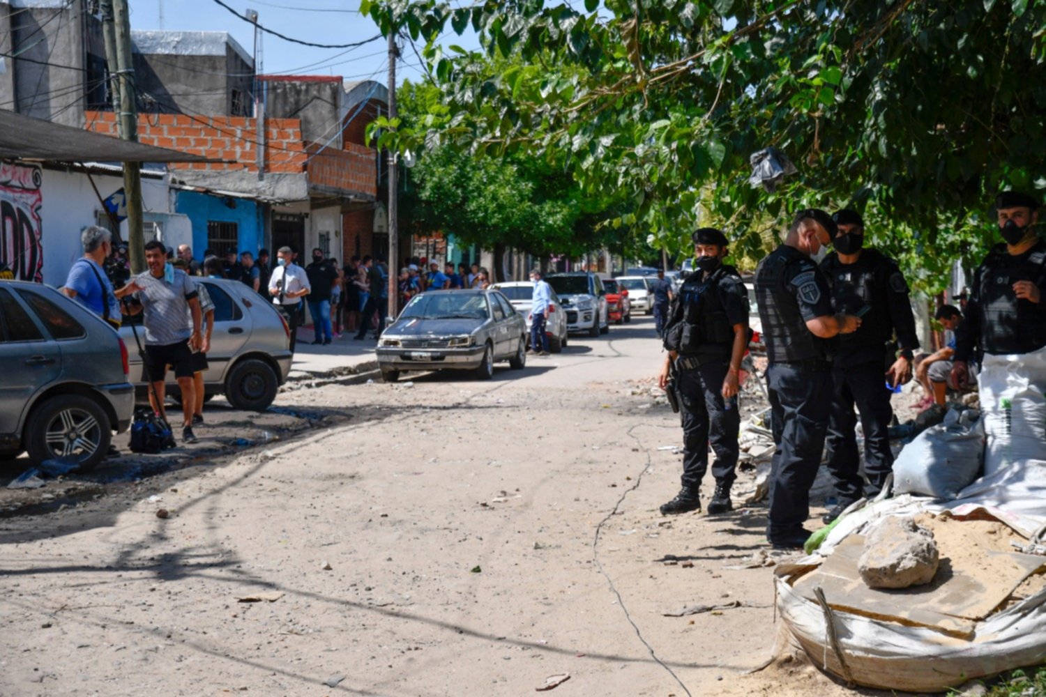 Operativo en Loma Hermosa por la droga adulterada: al menos 10 detenidos