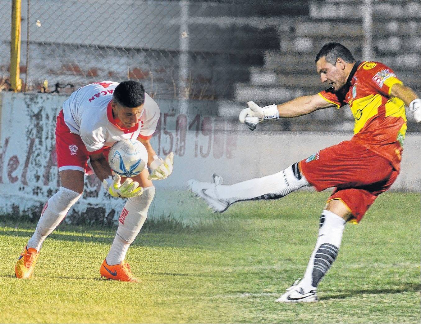 Salio Fútbol Con El Duende Verde