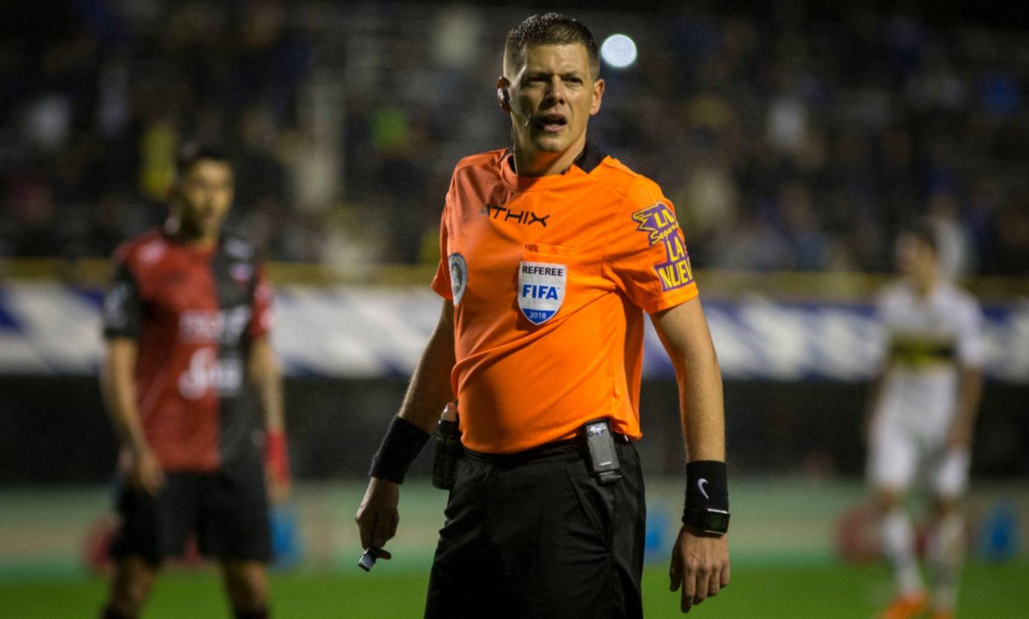 Germán Delfino fue parado por su mal arbitraje en el clásico platense