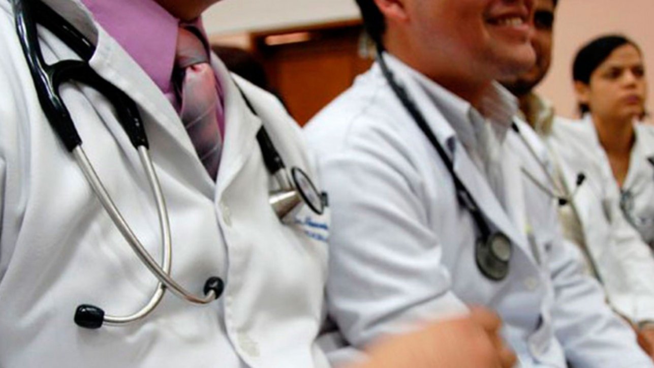 Resultado de imagen para medicos venezolanos en argentina