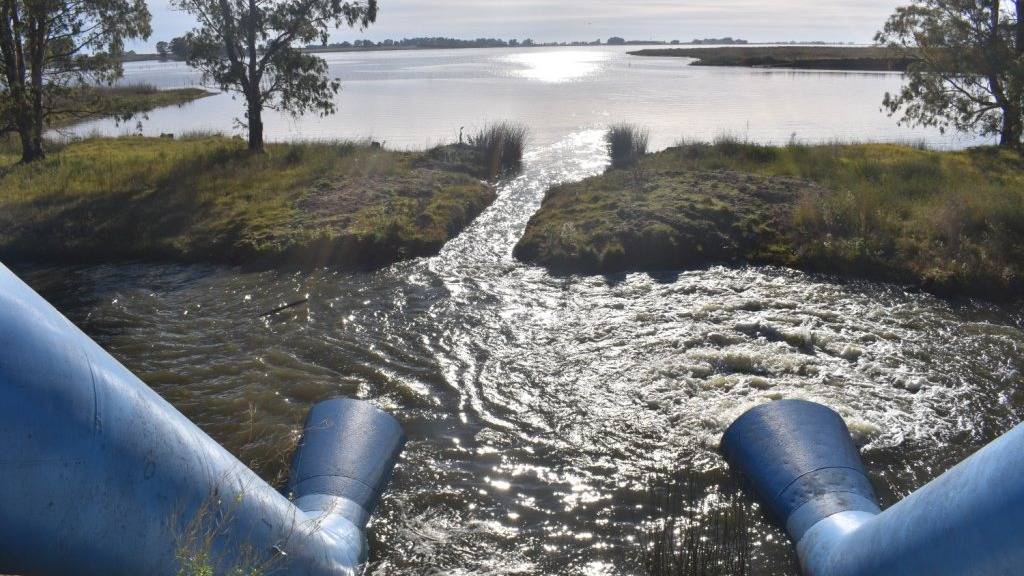 Prueban el sistema contra inundaciones en las Encadenadas del Oeste