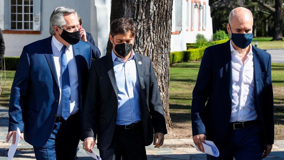Fernández convocó a Rodríguez Larreta por la suba de contagios Fernández convocó a Rodríguez Larreta por la suba de contagios