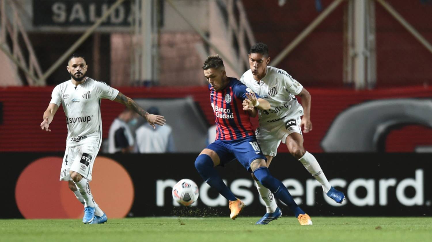 Copa Libertadores: San Lorenzo perdió como local ante Santos y complicó sus chances