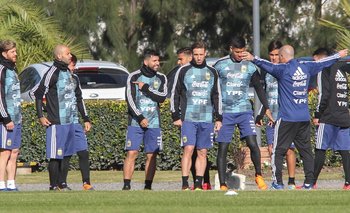 Selección: Sampaoli paró el primer equipo pensando en Haití