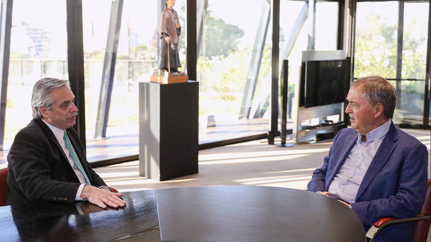 Visita con “miga” política de Alberto a Córdoba