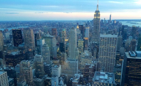 movie days between skyscrapers and avenues