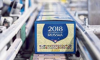 Entraron encapuchados a una fábrica y se llevaron casi 32 mil figuritas del mundial