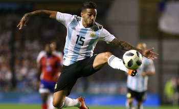Lanzini se rompió los ligamentos cruzados y se quedó afuera del Mundial