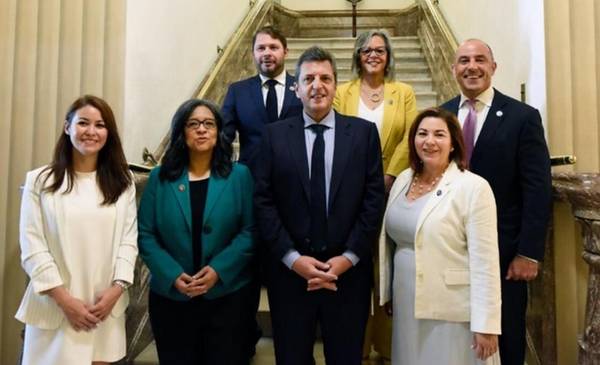 Massa anunció que el parlamento argentino será sede del próximo Congreso Judío Latinoamericano - Vimarsana News