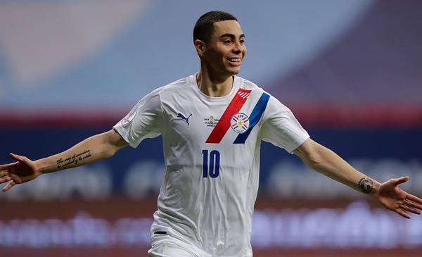 Paraguay venció a Chile y se clasificó a cuartos de final - Vimarsana News