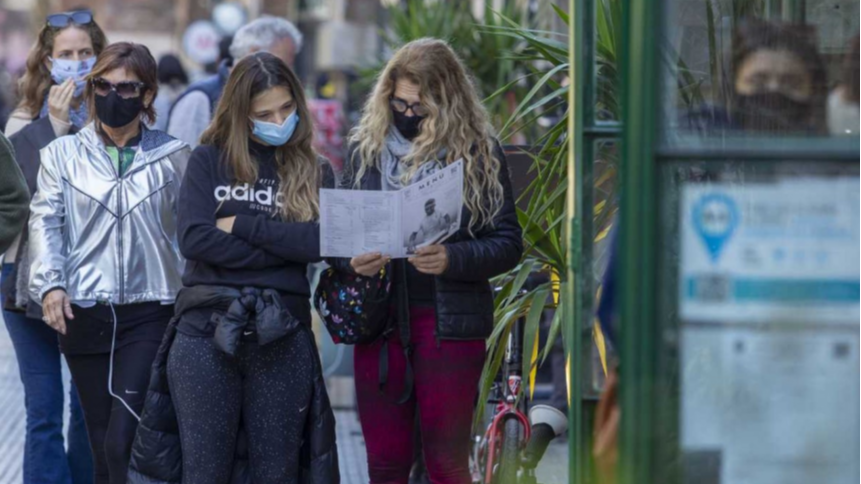 Las Mujeres Ganan 25 % Menos Que Los Hombres, Según Datos Oficiales