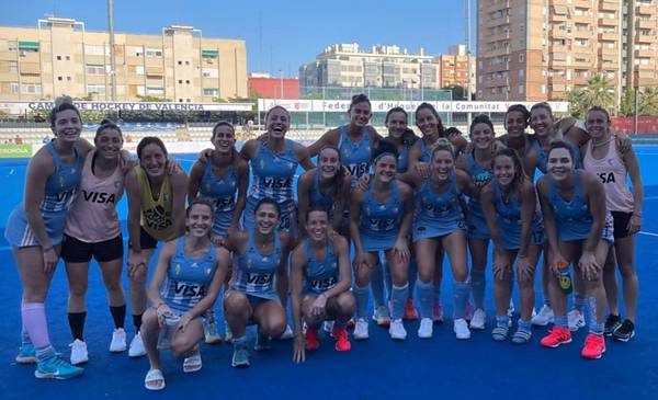 Con Costa Biondi y Dichiara, Las Leonas jugaron el primer amistoso pensando en los Juegos Olímpicos - Vimarsana News