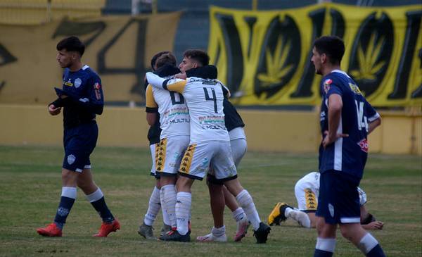 Liga del Sur: Olimpo se "abrazó" al empate y se queda en Primera - Vimarsana News