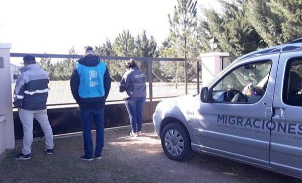 Cuarentenas de quienes viajaron al exterior: "Los controles dan resultado" - Vimarsana News