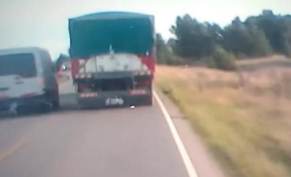 Ruta 51: piden la suspensión de la licencia del conductor que casi provoca un accidente - Vimarsana News
