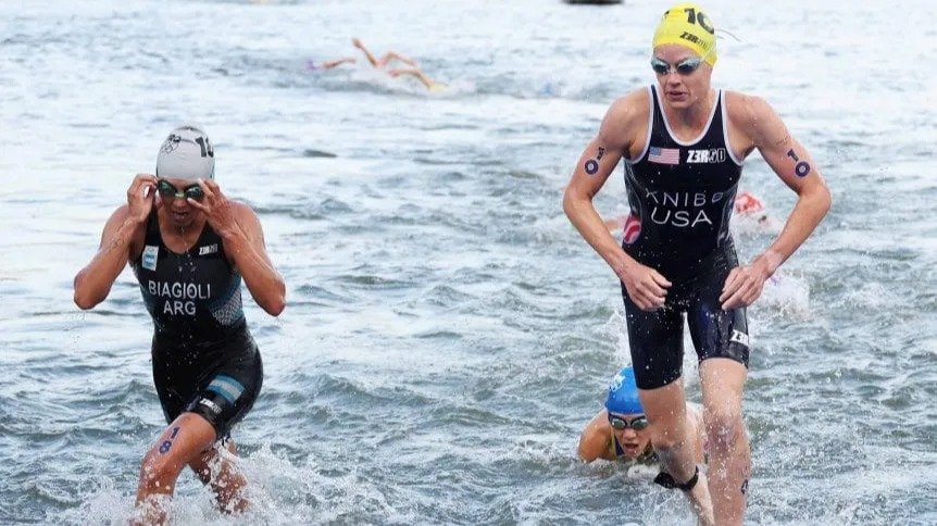 Lo que pasó en el río Siena: “Fue cualquier cosa”, disparó la argentina que compitió en triatlón