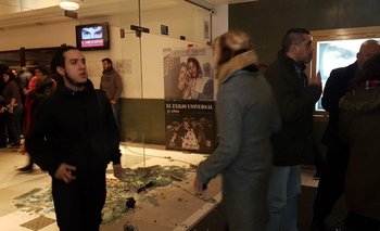 Incidentes en la presentación de la película sobre Santiago Maldonado: encapuchados generaron destrozos