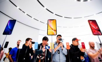 Los celulares y las computadoras compradas en los viajes al exterior no pagarán impuestos