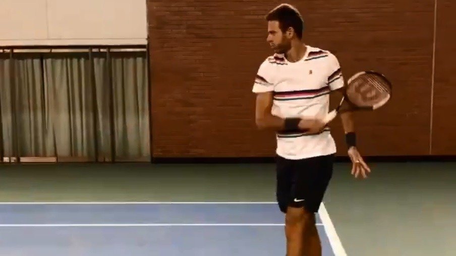 Del Potro mostró su regreso a la cancha en un entrenamiento Del Potro mostró su regreso a la cancha en un entrenamiento