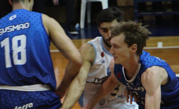 Mirá el cierre en la increíble victoria de Argentino de Junín, el próximo rival de Bahía Basket - La Nueva