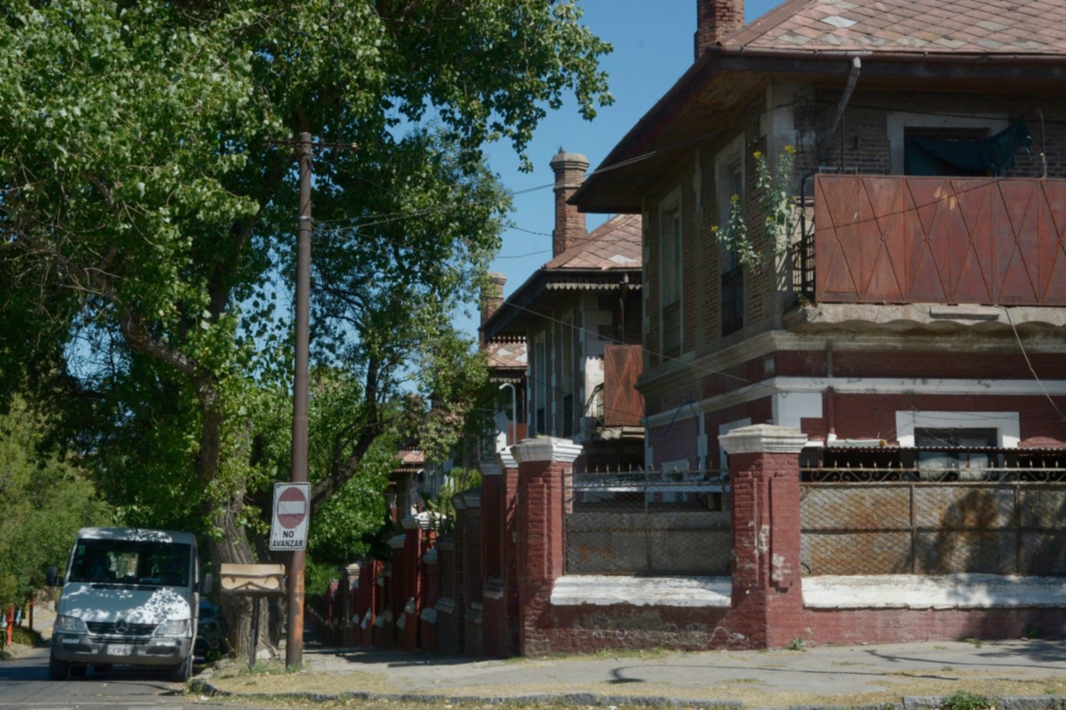 Un Volver A Empezar Para El Barrio Ingles Y El Parque Campana Al Desierto