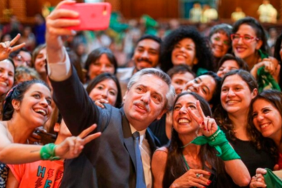 El presidente Fernández anticipó que impulsará el debate sobre el aborto en 2020